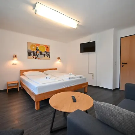 Schmitten 27 & By In One